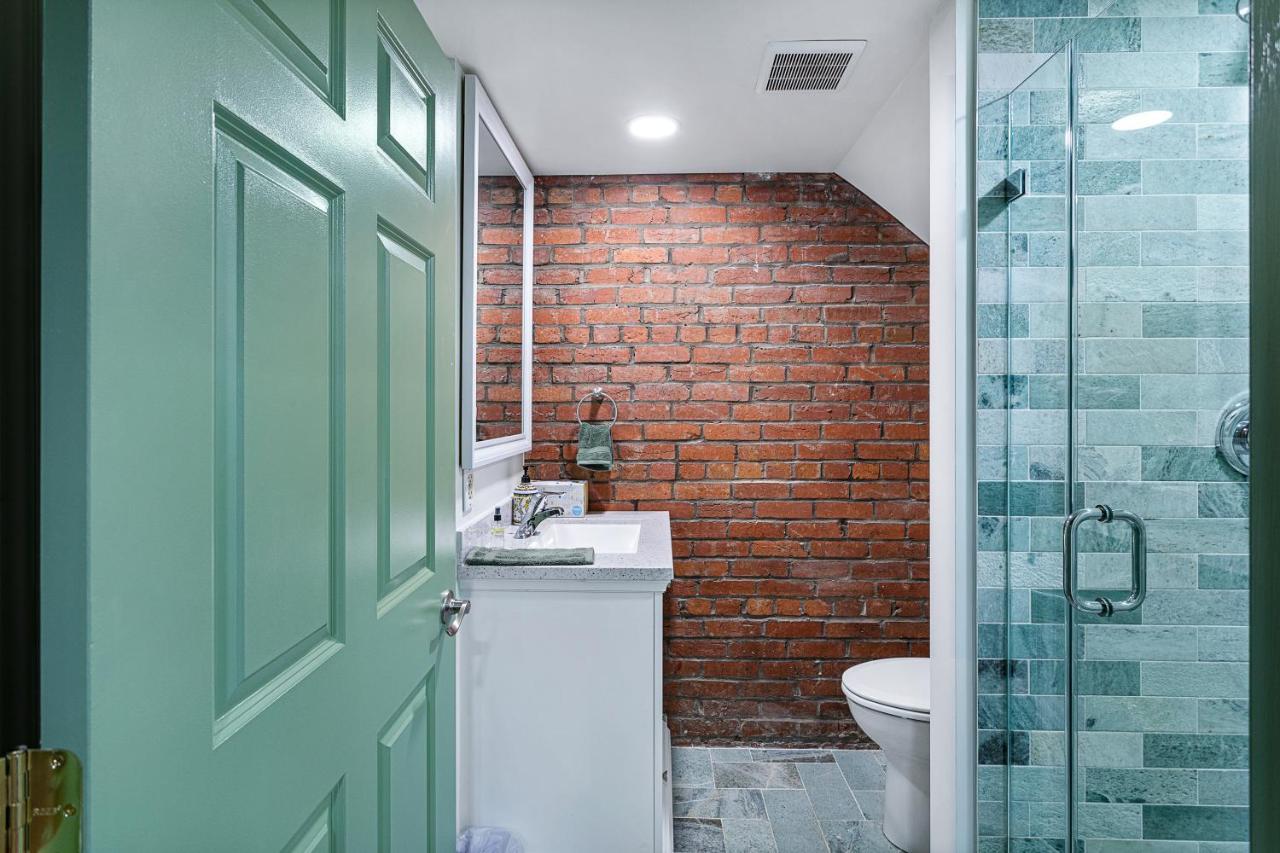 Private Loft Carriage House Walk Score 95 Alexandria Buitenkant foto